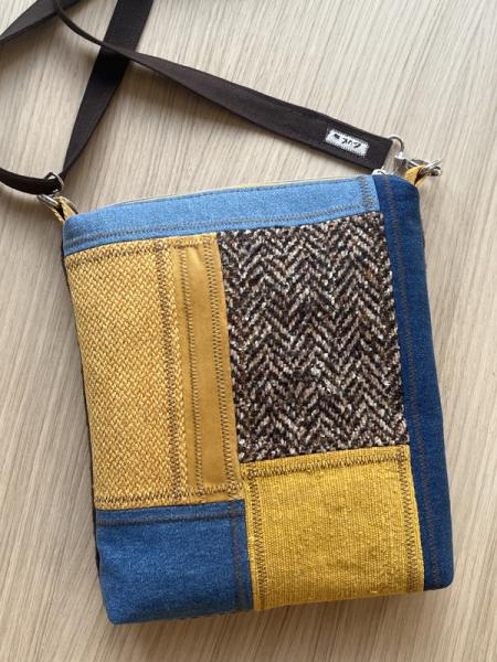 "Flickenwerk II/7" - GELB-BRAUN-JEANS